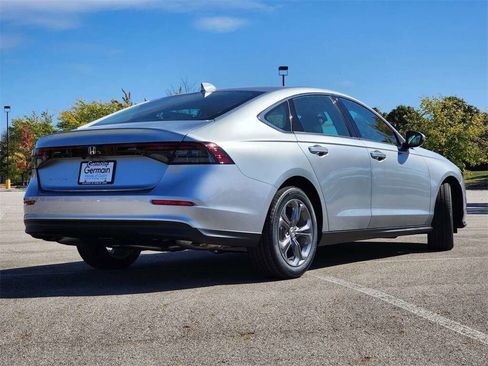 Certified 2024 Honda Accord EX image 14