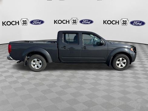 Used 2013 Nissan Frontier SV w/ SV Value Truck Pkg AWD/4WD image 9