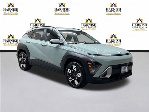 Used 2024 Hyundai Kona SEL image 3