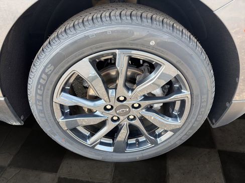 Certified 2022 Chevrolet Equinox RS w/ RS Leather Package FWD image 11