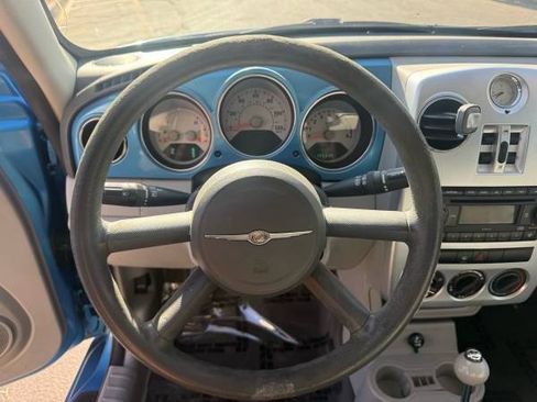 Used 2009 Chrysler PT Cruiser FWD image 14