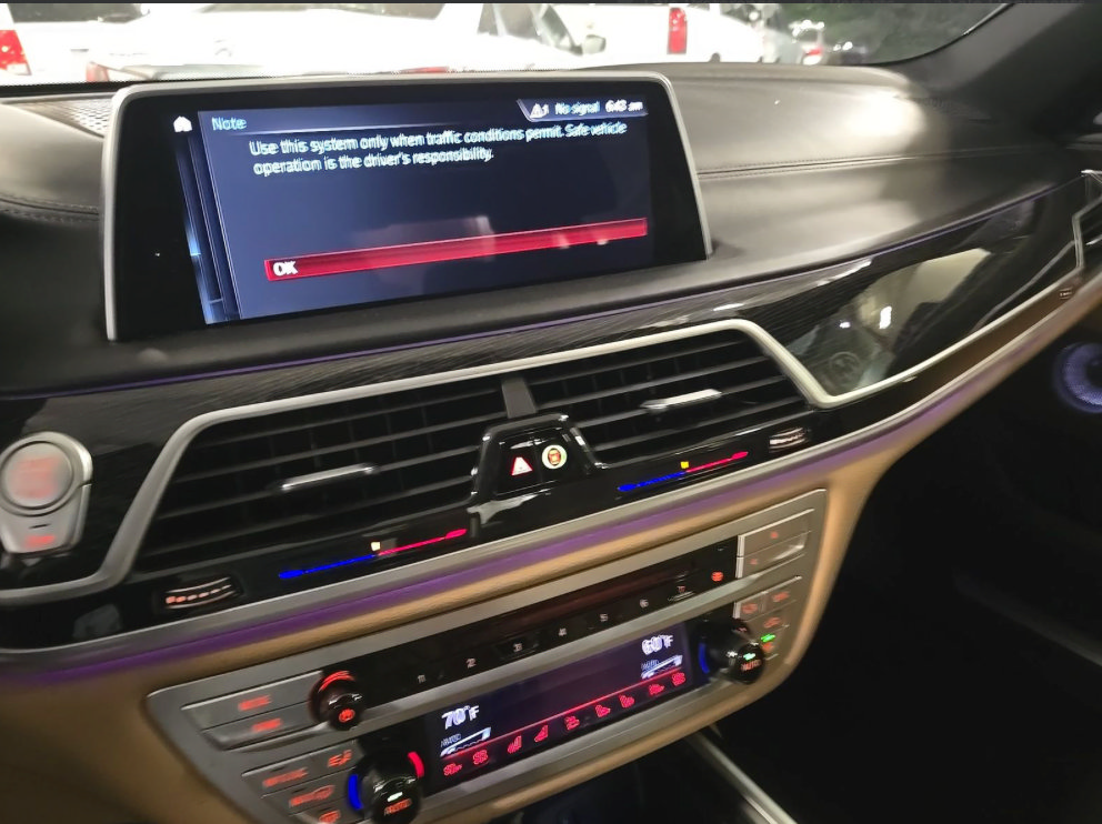 Used 2018 BMW 750i xDrive AWD/4WD image 9