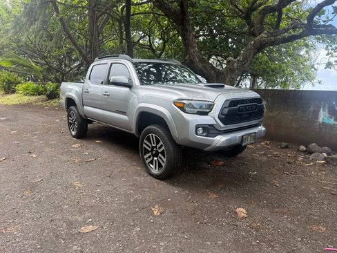 Used 2022 Toyota Tacoma TRD Sport AWD/4WD image 7