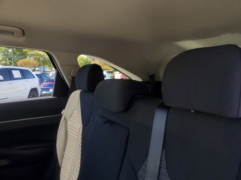 New 2026 Kia Sorento LX image 9