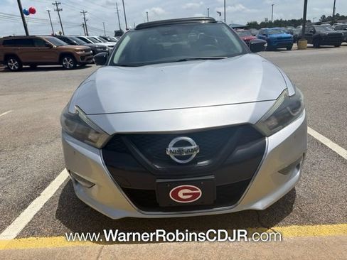 Used 2016 Nissan Maxima Platinum FWD image 2