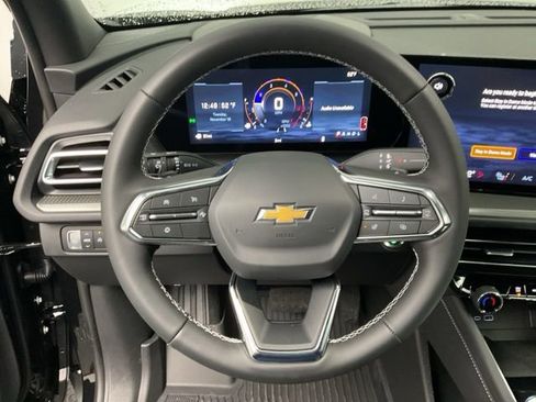 New 2026 Chevrolet Traverse LT image 14