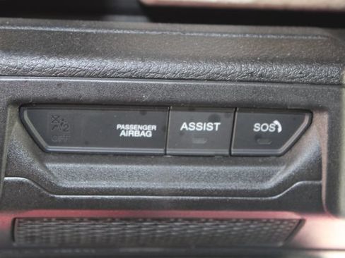 Used 2024 Jeep Wrangler Unlimited Sahara AWD/4WD image 35