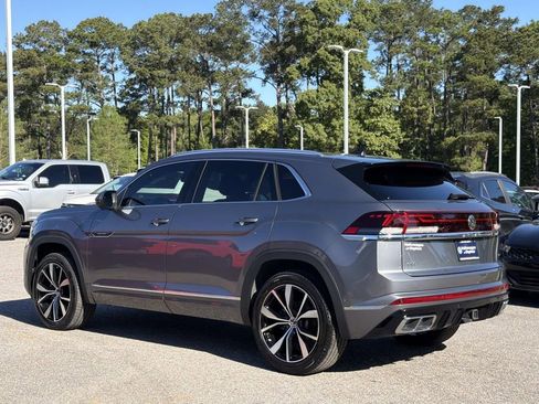 Used 2024 Volkswagen Atlas Cross Sport SEL Premium R-Line AWD/4WD image 6