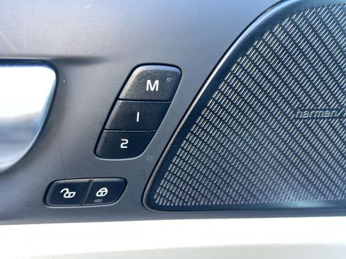 Used 2024 Volvo S60 B5 Ultimate w/ Climate Package image 20