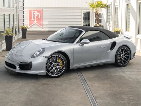Used 2014 Porsche 911 Turbo S AWD/4WD image 9