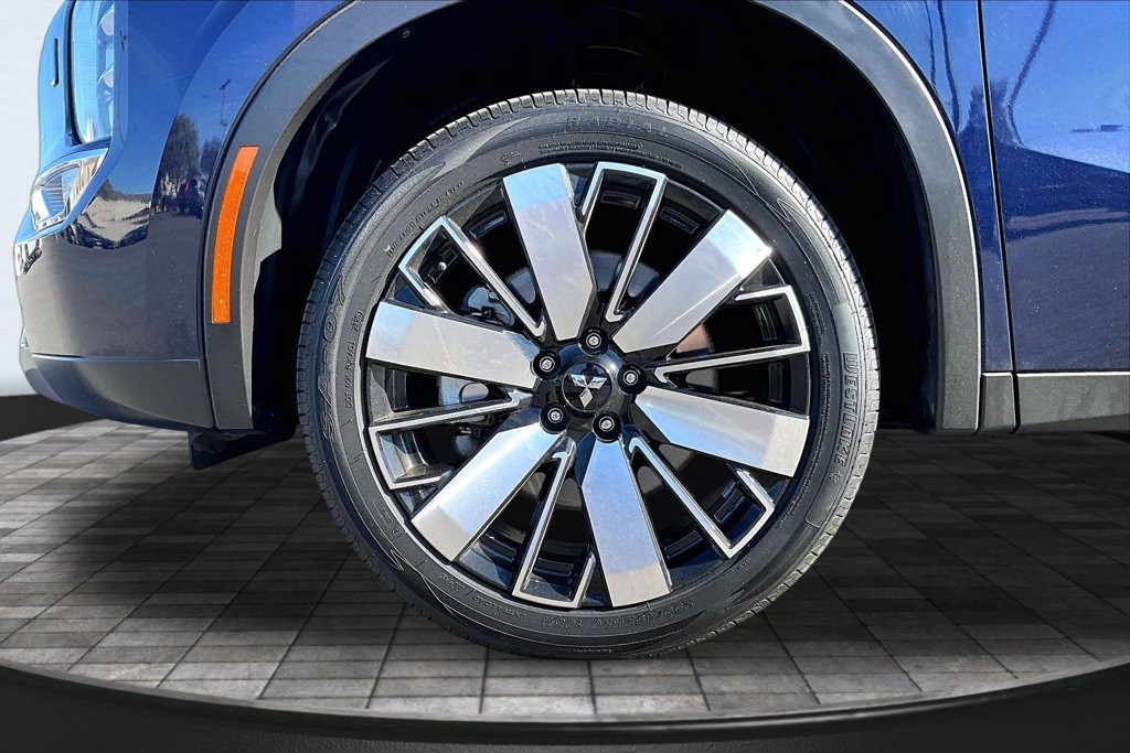 Used 2025 Mitsubishi Outlander SE AWD/4WD image 9