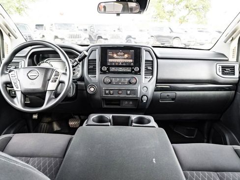 Used 2024 Nissan Titan SV RWD image 29