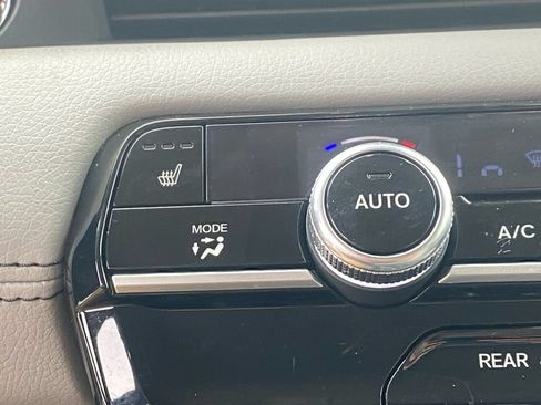 Used 2025 Honda Pilot Touring image 26