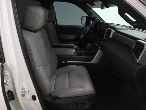 Used 2025 Toyota Tundra Limited image 9