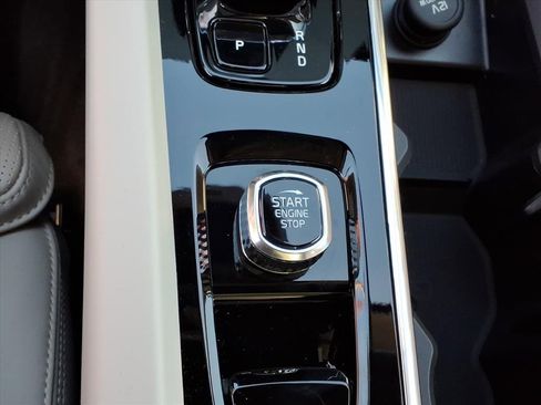 New 2026 Volvo XC60 B5 Ultra w/ Protection Package Premier image 21