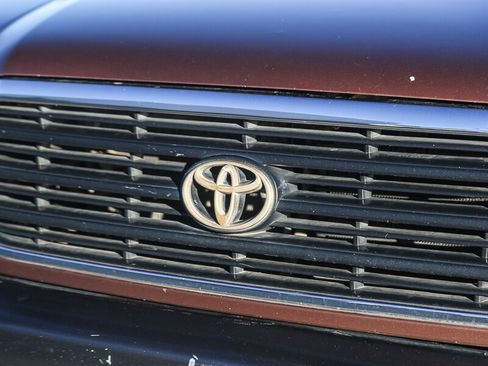 Used 1998 Toyota Land Cruiser image 6