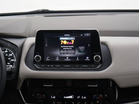 Used 2023 Nissan Rogue SL AWD/4WD image 15