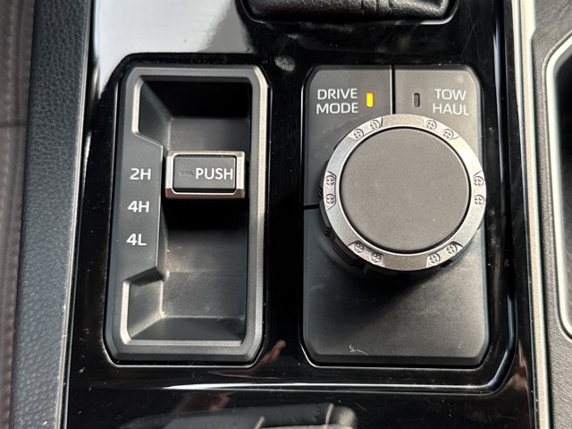 Used 2025 Toyota Tundra SR5 AWD/4WD image 17