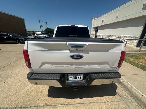 Used 2018 Ford F150 Lariat w/ Equipment Group 502A Luxury AWD/4WD image 9