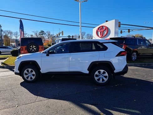 New 2025 Toyota RAV4 LE image 9