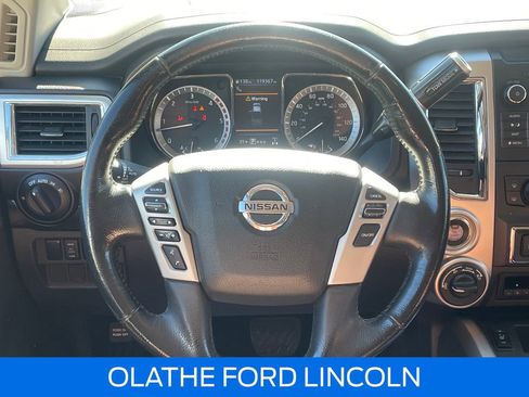 Used 2019 Nissan Titan SV w/ SV Convenience Package image 23