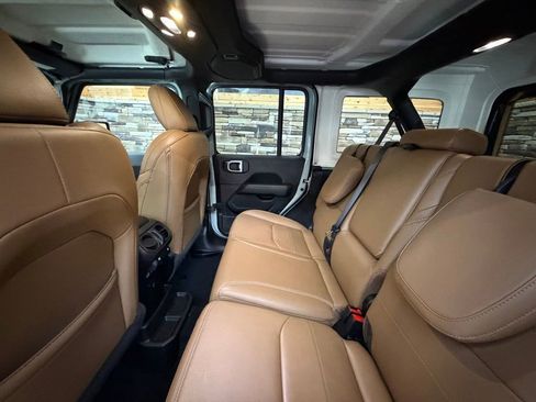 Used 2023 Jeep Wrangler Unlimited Sahara w/ Cold Weather Group AWD/4WD image 28