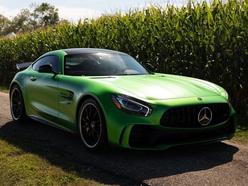 Used 2018 Mercedes-Benz AMG GT R image 18