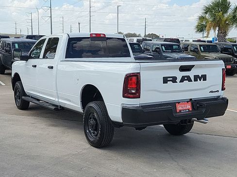 New 2026 RAM 2500 Tradesman AWD/4WD image 12