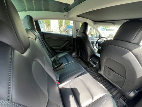 Used 2022 Tesla Model 3 Long Range image 22