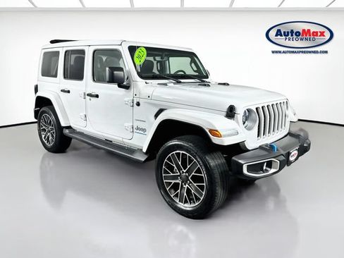 Used 2023 Jeep Wrangler Unlimited Sahara w/ Cold Weather Group AWD/4WD image 1
