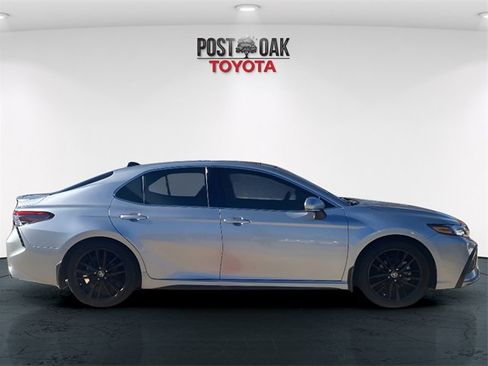 Used 2024 Toyota Camry XSE image 8