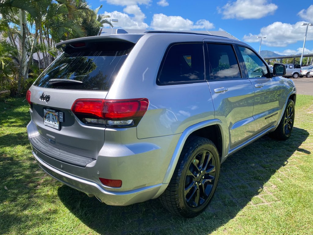 Used 2021 Jeep Grand Cherokee Laredo X RWD image 25