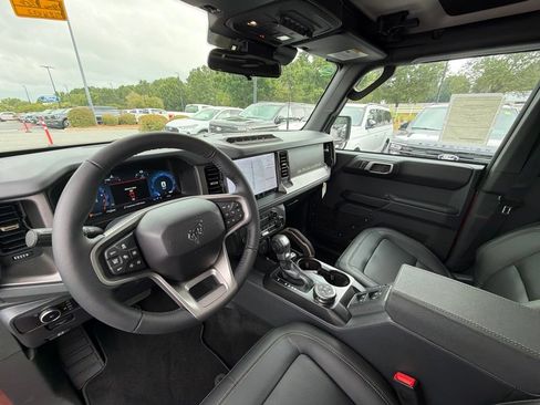 New 2026 Ford Bronco Badlands AWD/4WD image 8