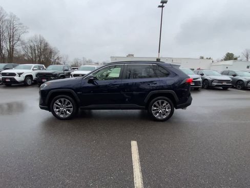 Certified 2021 Toyota RAV4 XLE Premium image 8