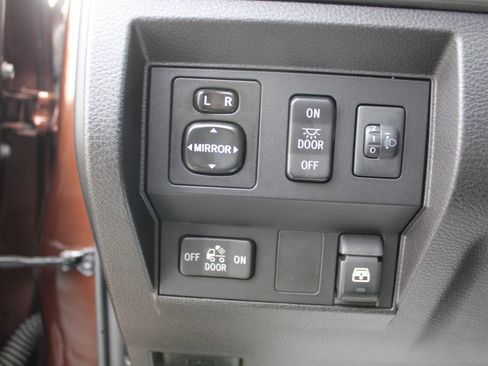 Used 2016 Toyota Tundra SR5 w/ TRD Off Road Package image 36