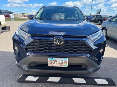 Used 2019 Toyota RAV4 XLE AWD/4WD image 7