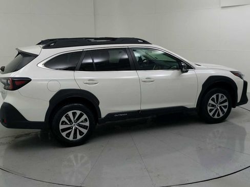 Certified 2025 Subaru Outback Premium AWD/4WD image 11