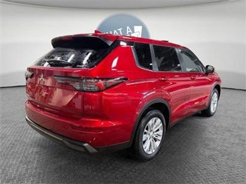 New 2026 Mitsubishi Outlander ES AWD/4WD image 3