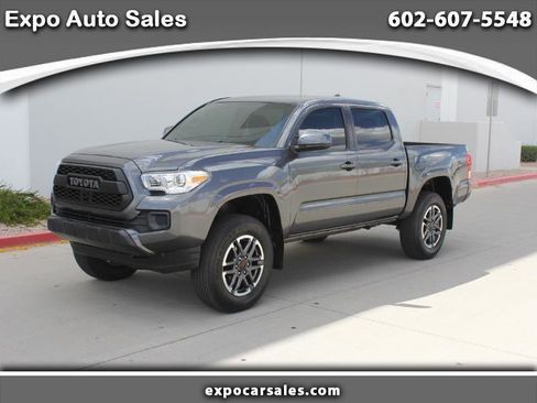 Used 2017 Toyota Tacoma SR w/ Tow Package AWD/4WD image 1
