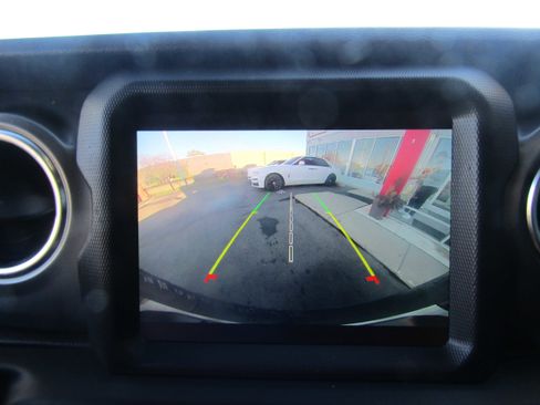 Used 2023 Jeep Wrangler Unlimited Rubicon 4xe w/ Steel Bumper Group image 18