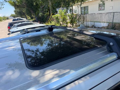 Used 2023 GMC Yukon Denali AWD/4WD image 17