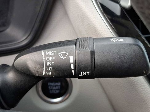 Used 2020 Toyota Corolla LE w/ LE Convenience Package FWD image 21