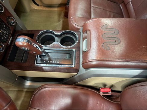 Used 2014 Ford F150 King Ranch w/ King Ranch Luxury Package image 37