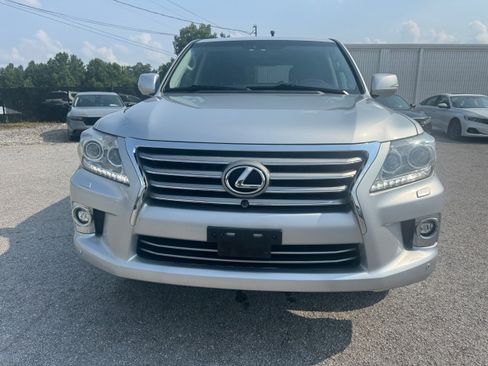 Used 2015 Lexus LX 570 4WD w/ Luxury Package image 5