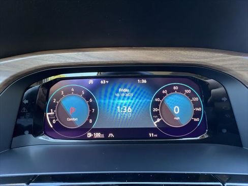 New 2026 Volkswagen Taos SE image 15