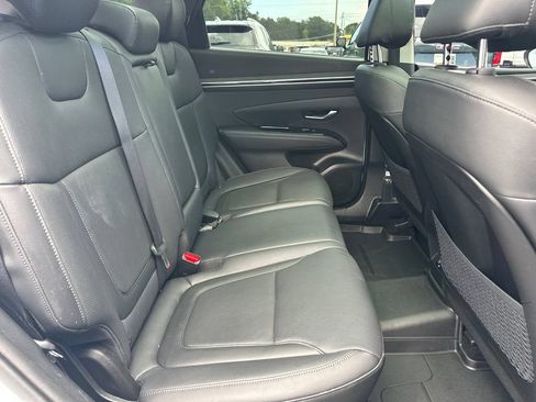 Used 2022 Hyundai Tucson Limited w/ Cargo Package FWD image 16