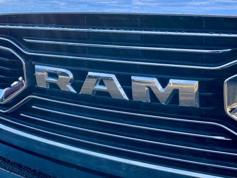 Used 2018 RAM 1500 Limited image 19