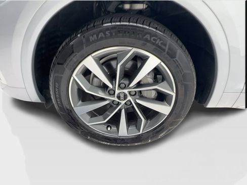 Used 2022 Audi Q5 2.0T Premium Plus AWD/4WD image 13