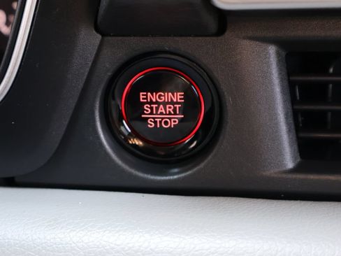 Used 2023 Honda Pilot Touring image 33