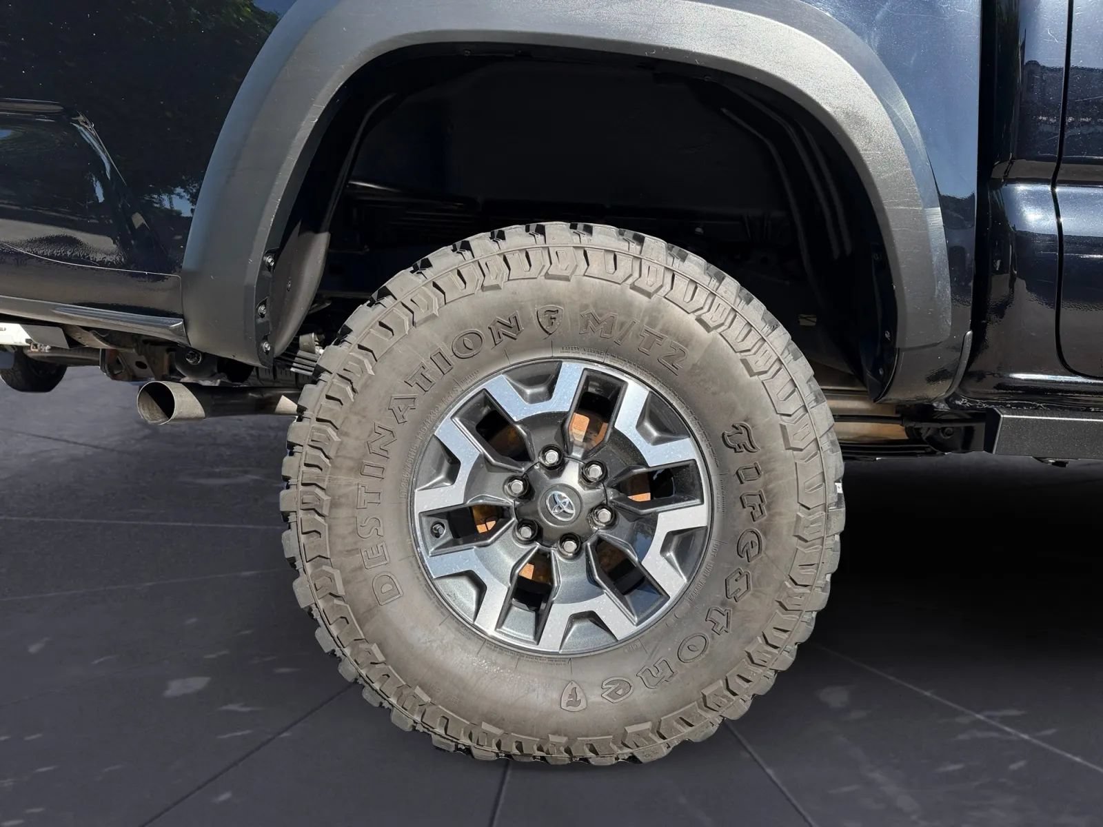 Used 2022 Toyota Tacoma TRD Off-Road AWD/4WD image 25